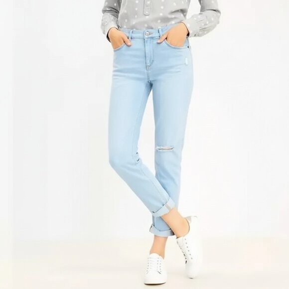 LOFT Denim - LOFT Girlfriend Mid-Rise Curvy Fit Jeans Light Indigo Size 29